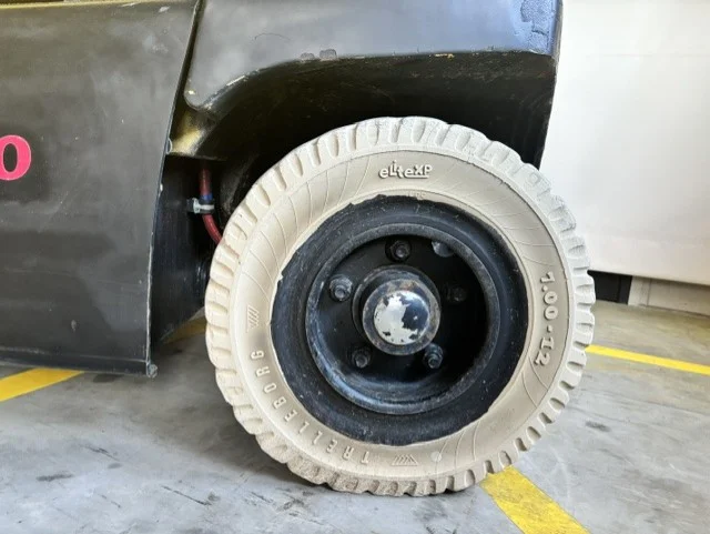 Hyster J5.0XN - Achterband - 100990-2071