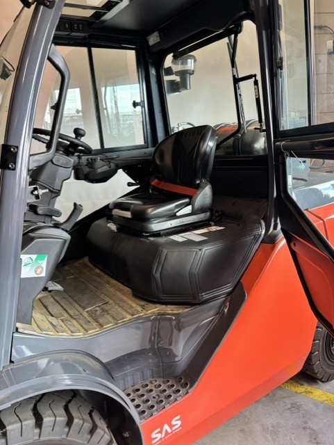 Toyota 8FG45N - Cabine nr 2044 - 45810-2044