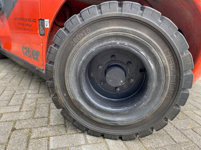 Carer A80/900X | Heftruck - Carer a80 900x achterband nr 1299 - 29630-1299