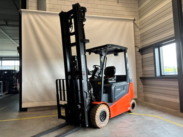 Toyota 9FBM25T - Foto 2 - 1001035-2043
