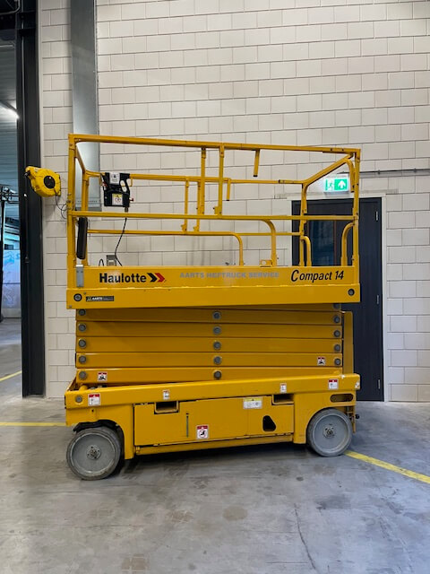 Haulotte Compact 14 | Hoogwerker - Hoogwerker haulottecompact14 nr 1 - 100986