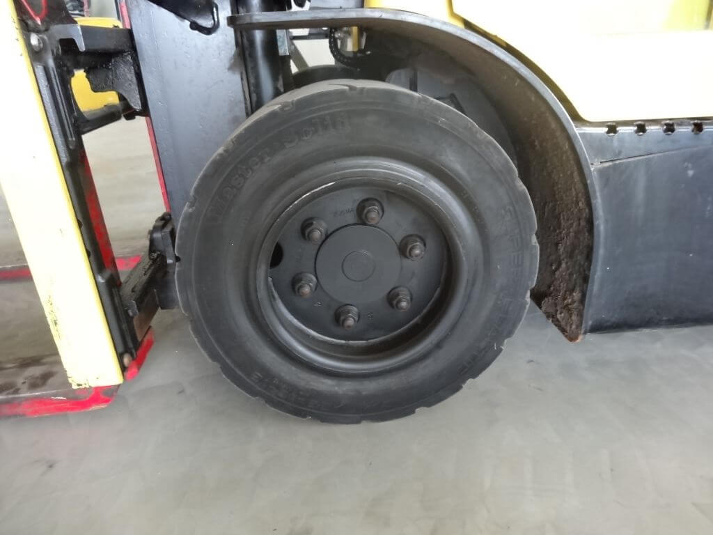 Hyster J3.5XN | Heftruck - Hyster j35xn voorband nr 703 - 1001119-703