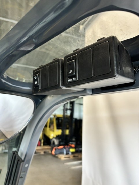 Toyota 02-8FGJF35 - Knoppen dashbord nr 2047 - 45809-2047