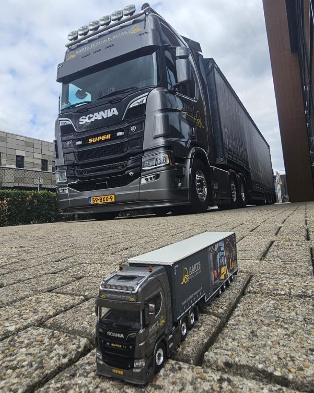 Schaalmodel Scania R Highline - Schaalmodel aarts hefttruckservice - AHS26
