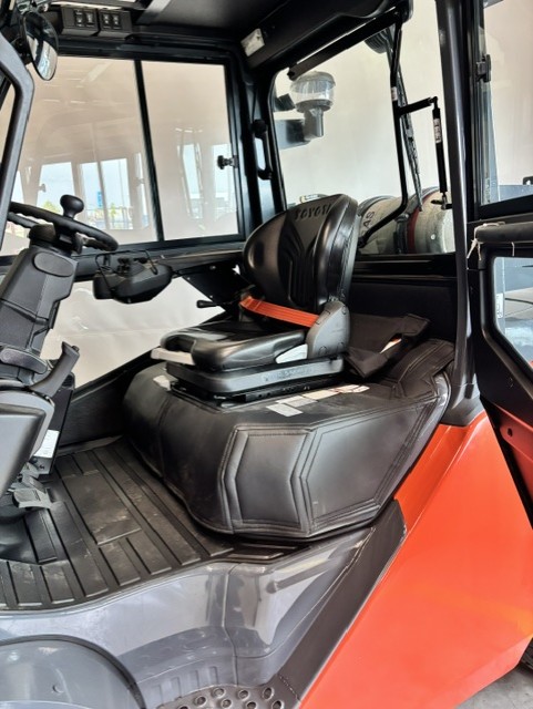 Toyota 8FG45N - Stoel nr 2045 - 45810-2045