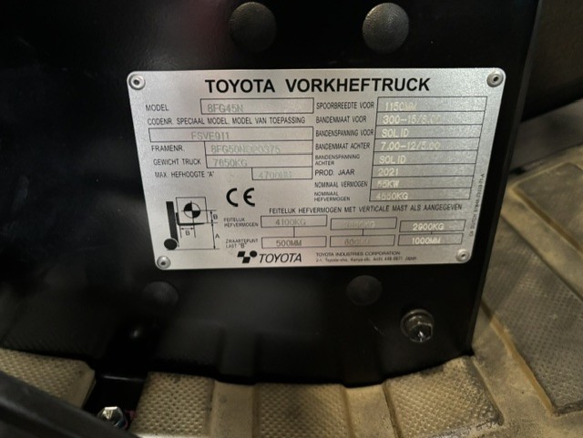 Toyota 8FG45N - Typeplaat nr 2044 - 45810-2044
