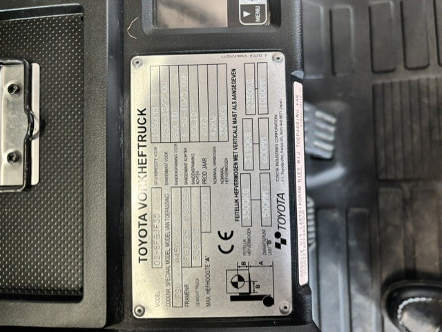 Toyota 02-8FGJF35 - Typeplaat nr 2047 - 45809-2047