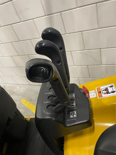 Yale ERP18VF | Heftruck - Yale erp18vf bediening nr 1316 1317 2 - 100907-1319