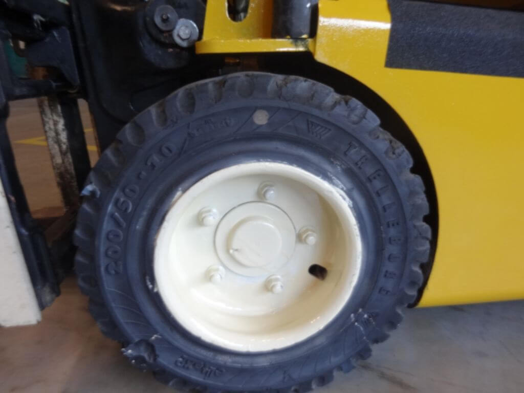 Yale ERP20VF | Heftruck - Yale erp20vf voorband nr 1080 - 100914-1080
