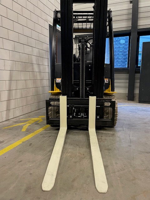 Yale ERP25VL | Heftruck - Yale erp25vl voorkant nr 1379 1409 - 100920-1379