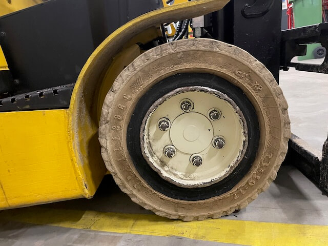 Yale ERP30VL | Heftruck - Yale erp30vl voorband nr 1453 1454 1455 1456 2 - 100923-1455
