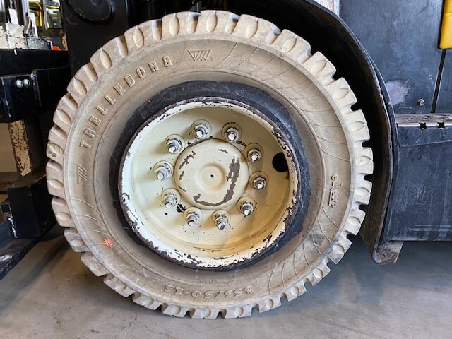 Yale ERP50VM | Heftruck - Yale erp50vm voorband nr 1198 - 1001255-1198